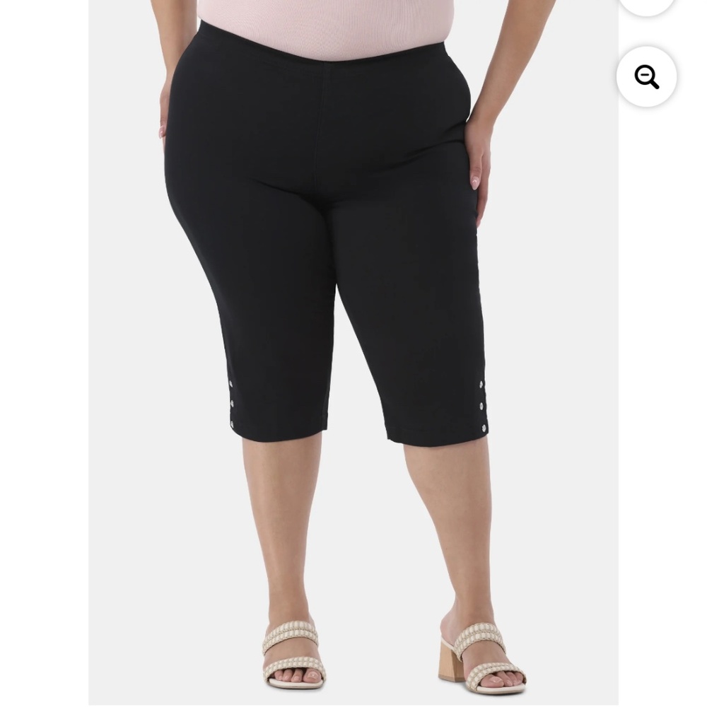 Just My Size Women’s Black Bling Tab Capris Size 0X (14W) NWT